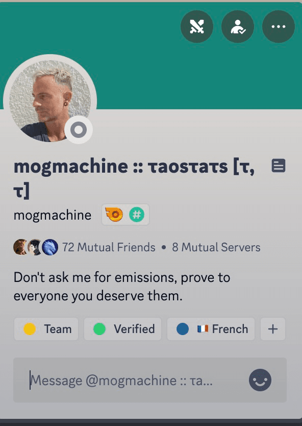 72 mutual Friends, and 8 mutual servers.  If someone DMs you and you share no servers - They are a scammer.